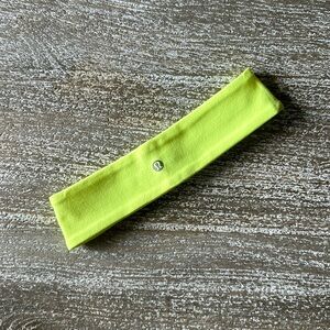 Lululemon fly away tamer II. Highlighter yellow